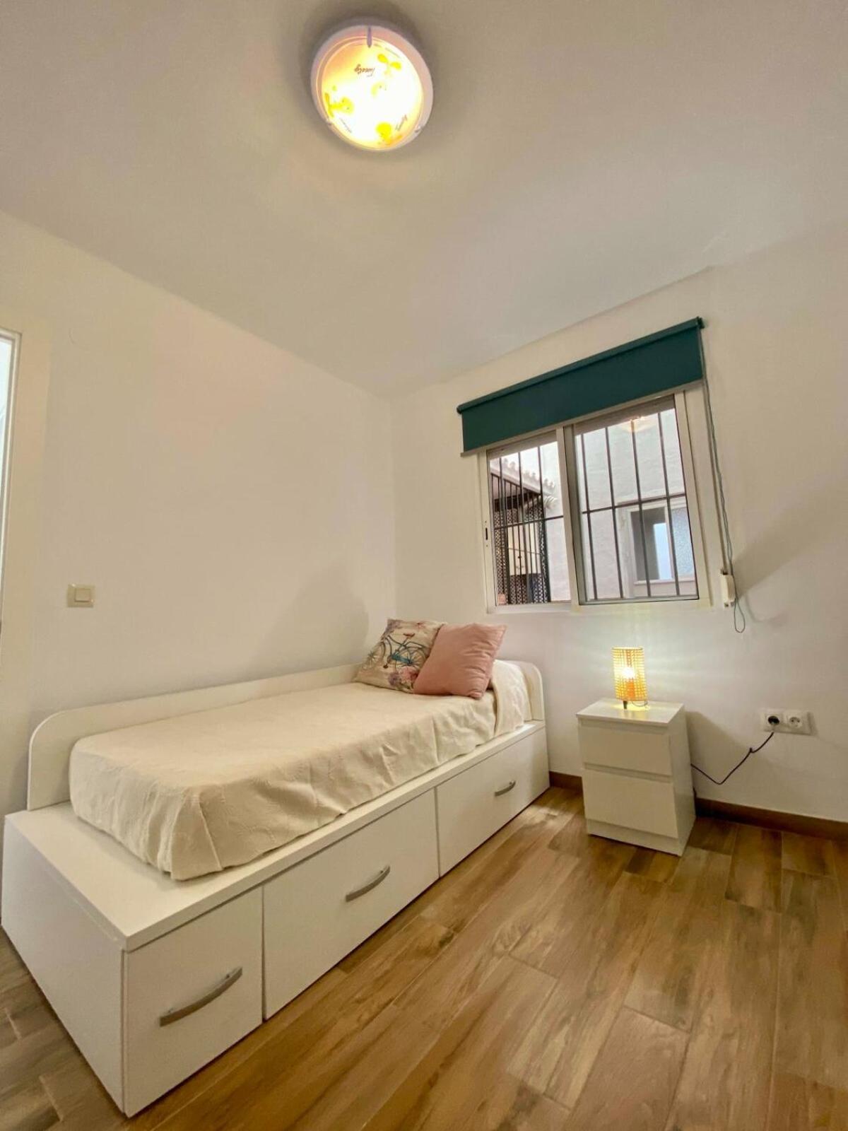 Shr042 Centrico Apartamento De Tres Habitaciones Nerja Eksteriør billede