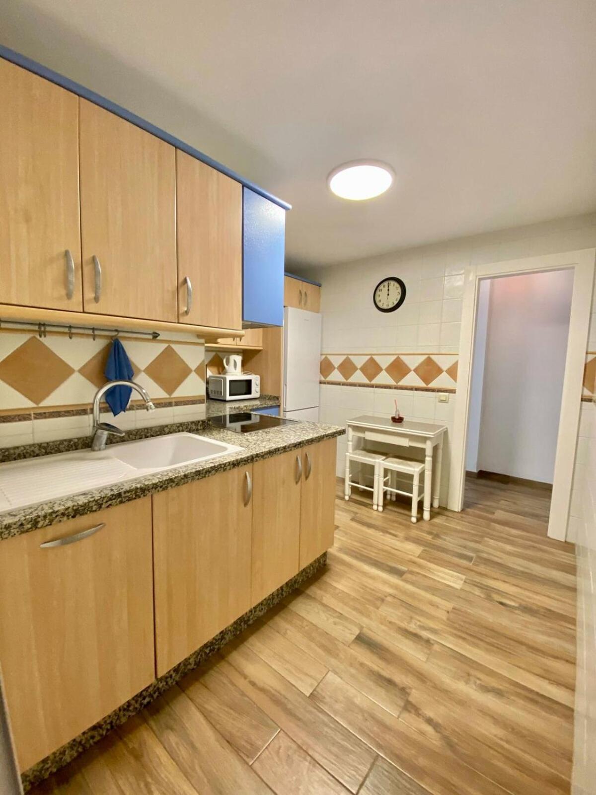 Shr042 Centrico Apartamento De Tres Habitaciones Nerja Eksteriør billede